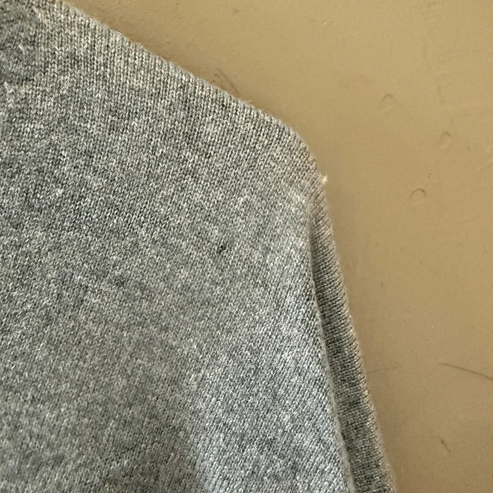 Peter Millar Mens XL V-Neck Sweater 100% Pure Cashmere Heather Blue Long Sleeve‎